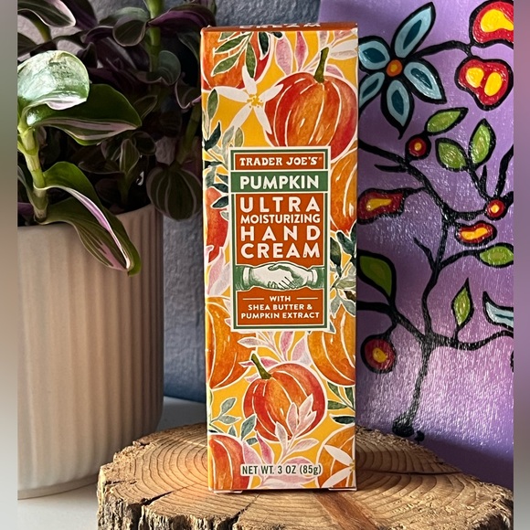 NWT Trader Joes Pumpkin Ultra Moisturizing Hand Cream - Picture 1 of 2